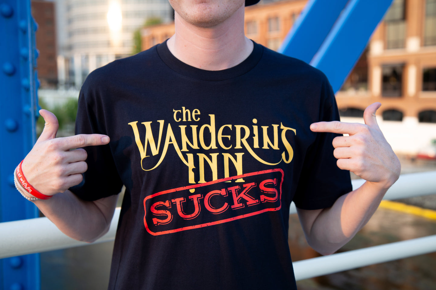 The Wandering Inn Sucks T-shirt - The Wandering Inn Store - pirateaba