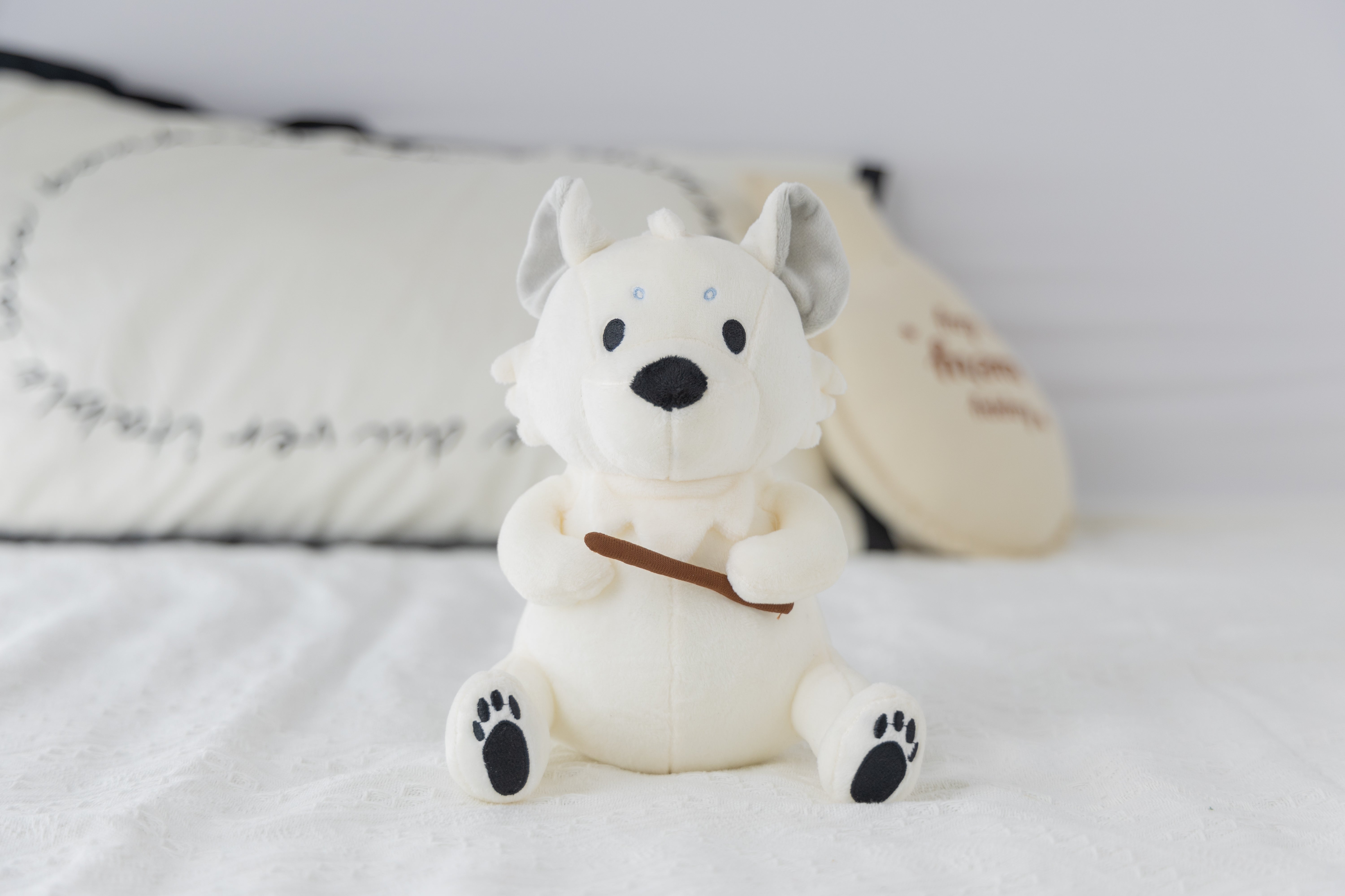 Mrsha the Great and Terribly Adorable Plush - The Wandering Inn Store - pirateaba